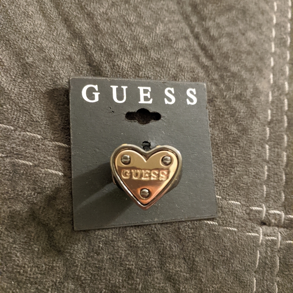 NWT! Vintage Y2K Guess Stretch Ring